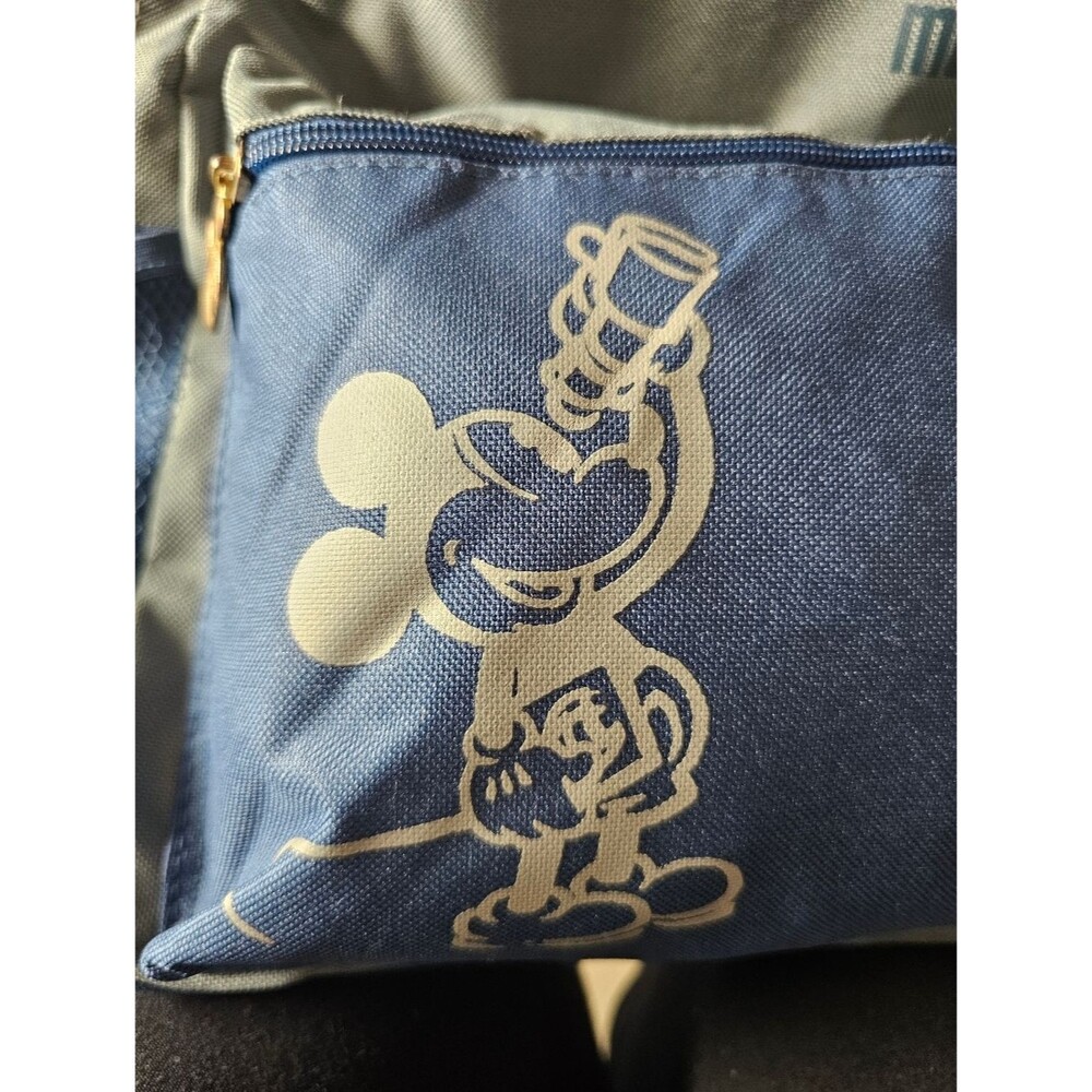 Disney Vacation Club Member Mickey Backpack Blue Gray DVC Travel Park Daypack - Picture 8 of 16